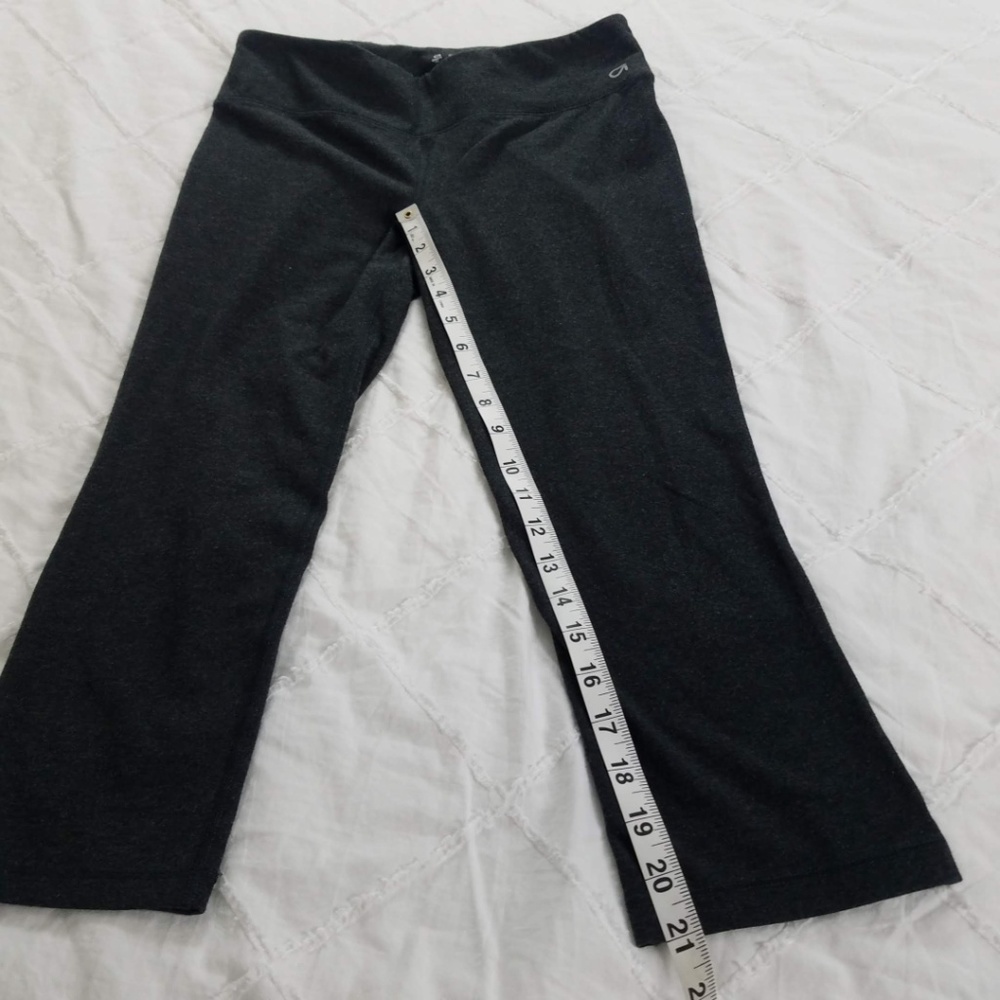 Gap Fit Size Small Crop Leggings Yoga Pants Gray - Picture 8 of 8